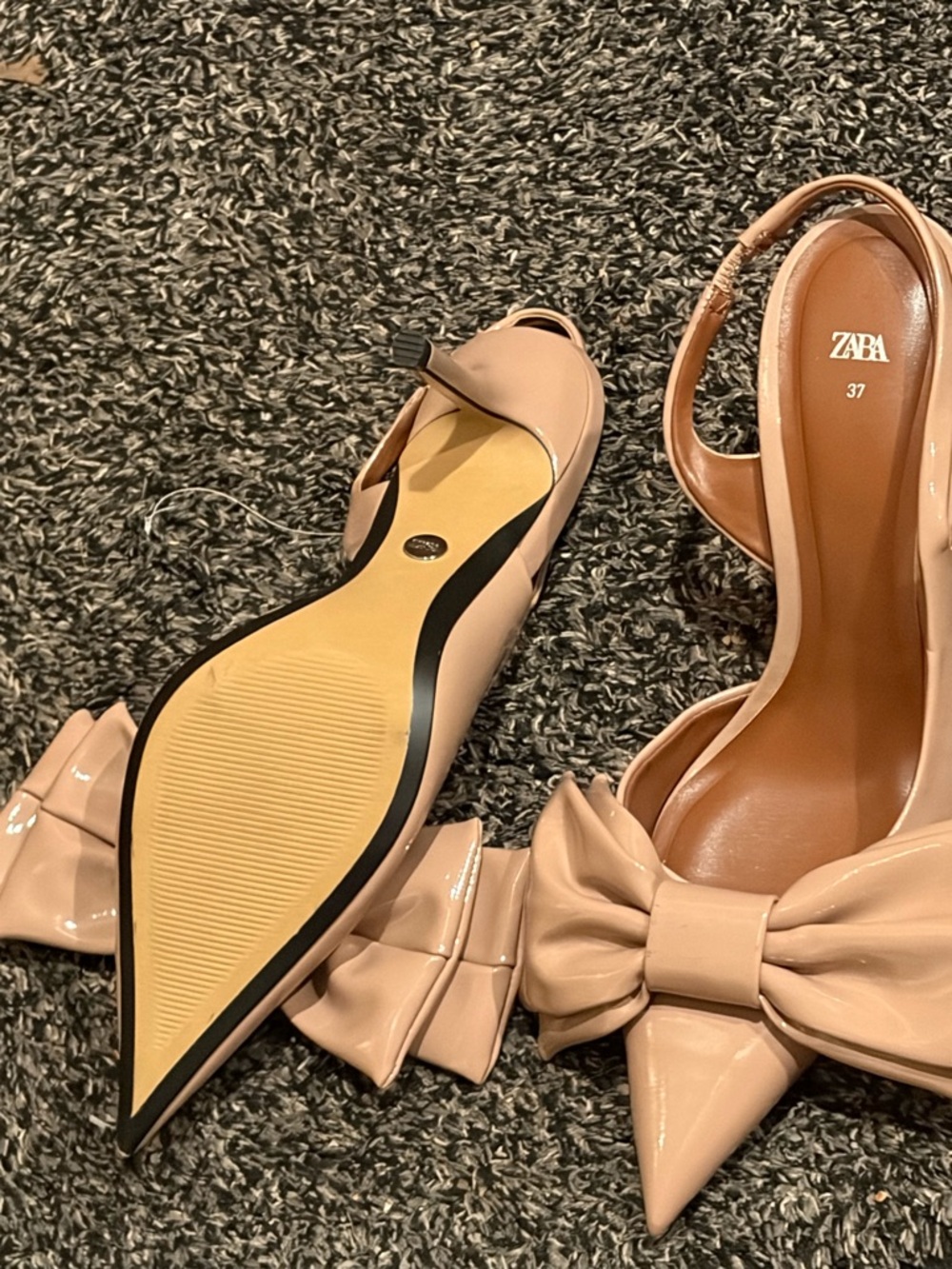 ZARA Nude Beige Patent Heels With Bow Sz 37 US 6.5  3” Heel - Picture 7 of 10